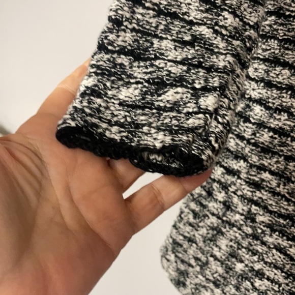 J. Jill  black & white sweater, XS  3/4 sleeves - Picture 5 of 8